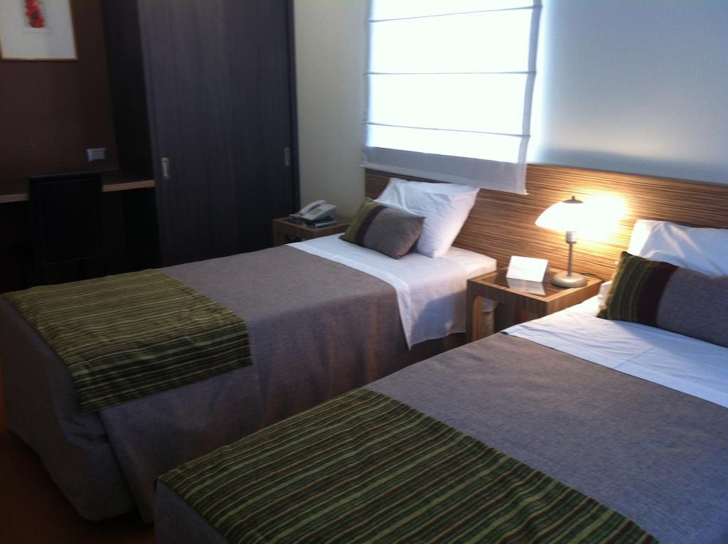Rq Bosque Tobalaba Hotell Santiago Eksteriør bilde